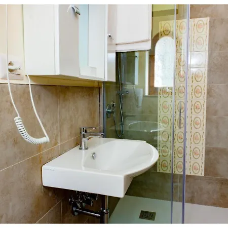 Talia Sweet Oda ve Kahvaltı 3*