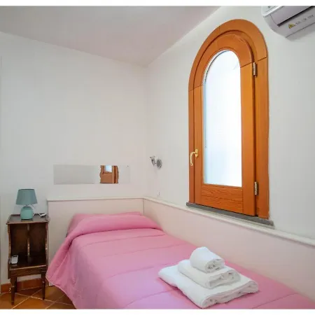 Oda ve Kahvaltı Talia Sweet 3*